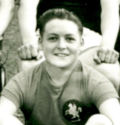 Kenneth Newland (Relay 1945).